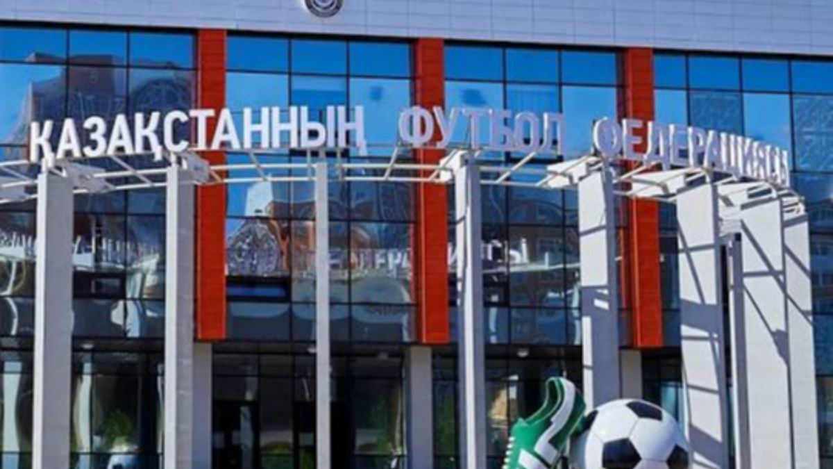 Долги комментаторам стали условием выплаты от КФФ