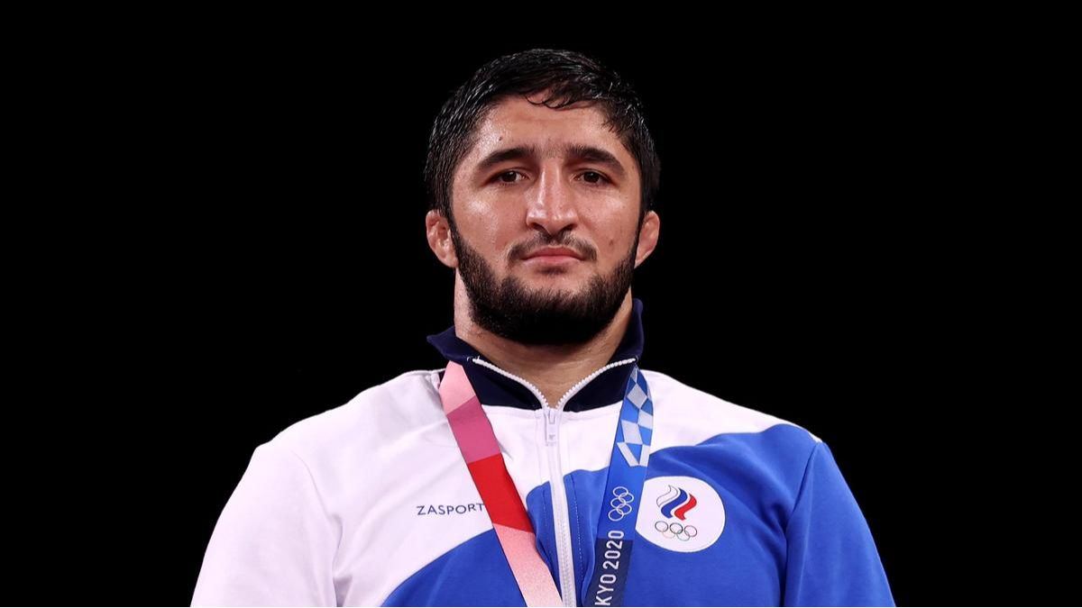 Олимпийский чемпион не сдержал эмоций после чемпионата мира в Казахстане