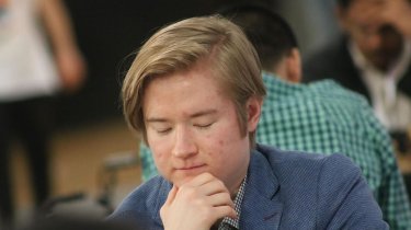 Шахматист из Казахстана удивил мир, одержав победу над первым номером рейтинга