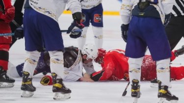 Хоккеист «Барыс» влез в драку: какое наказание получил Алихан Асетов