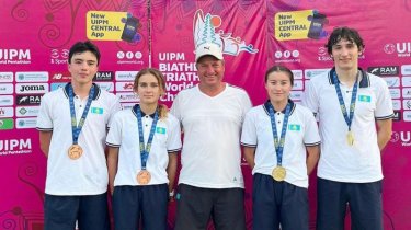 "Золото" и "серебро" завоевали биатлонисты в Индонезии