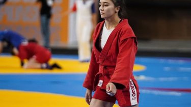 Казахстанская самбистка завоевала серебряную медаль на чемпионате мира