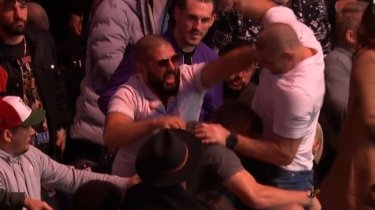 На турнире UFC Рахмонова произошел шокирующий инцидент (видео)