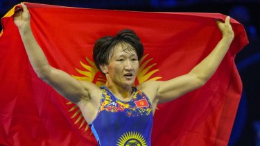 Скандал в Кыргызстане: спортсмены не признают новый флаг страны
