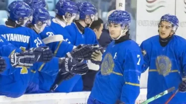 Казахстанские хоккеисты проиграли России с позорным счетом