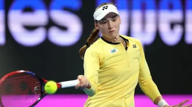 Елена Рыбакина вышла в третий финал в 2024 году