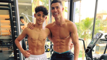Роналду удивил снимками с сыном из спортзала