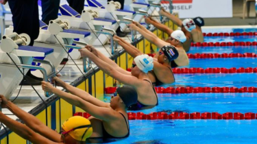 Сборная Казахстана по водным видам спорта завоевала 11 медалей в первый день чемпионата Азии