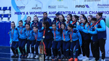 Казахстанские хоккеисты на траве завоевали две медали на чемпионате Центральной Азии