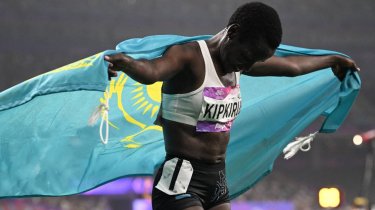 Казахстанскую легкоатлетку дисквалифицировали на два года за допинг