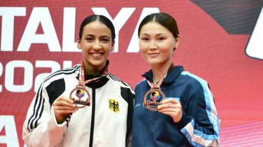 Сборная Казахстана завоевала пять медалей по каратэ в Турции