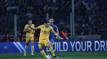 Казахстан разгромно проиграл Греции