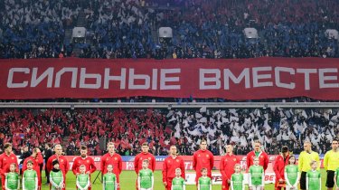Футболисты сборной России сдают кровь для пострадавших в теракте