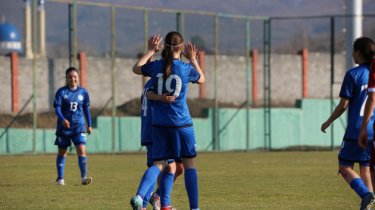 Женская сборная Казахстана по футболу выиграла со счетом 7:0