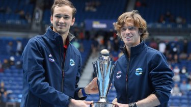 Российских теннисистов Медведева и Рублёва назвали "командой иноагентов"