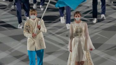 Костюмы знаменосцев Олимпийских игр-2020 передали в фонд Национального Музея РК