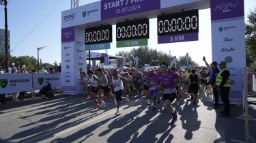 "Забег через Казахстан: очередной этап Qazaq Marathon прошел в Семее"