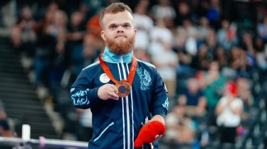 Есть золото: Казахстанец стал двукратным Паралимпийским Чемпионом