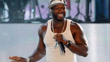 Майкл Джексон и Борат: Рэпер 50 cent высмеял Казахстанцев после концерта в Алматы