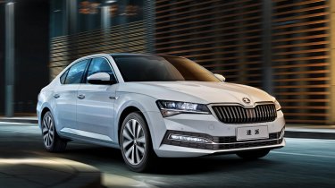 Skoda представила новую версию Superb 2025