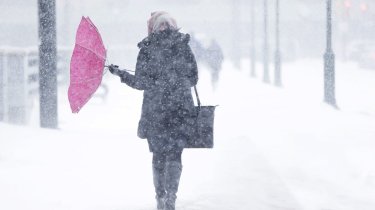 Как одеваться по погоде: советы для городов с дождем, снегом и ветром