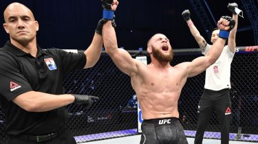 Полная лажа: Глава UFC раскритиковал уроженца Казахстана