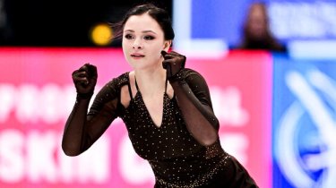 Казахстанская фигуристка спела гимн после победы