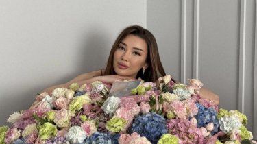 "Выходи за Куата": Сабину Алтынбекову выдают замуж