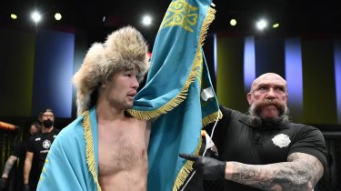 "Джонс, Хабиб, Шавкат": Рахмонов вошел в топ-5 лучших бойцов UFC