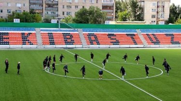 Стычка на поле: судья показал красные карточки в матче Первой Лиги
