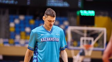 Наказали в тишине: Лидера сборной Казахстана неожиданно лишили работы