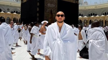 Казахстанский борец Ризабек Айтмукан совершил паломничество