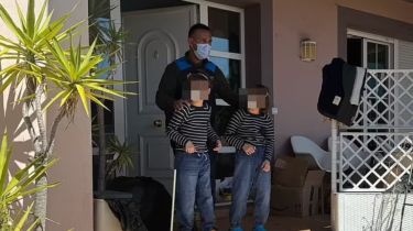 Родители четыре года держали детей в заточении из страха перед COVID-19