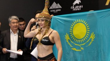 Самая сексуальная боксерша Казахстана проведет титульный бой на родной земле