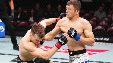 Бекзат Алмахана "лишили" рейтинга после яркого нокаута на UFC 315