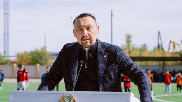 Жизнь казахстанских детей подвергли угрозе? Скандал в футболе