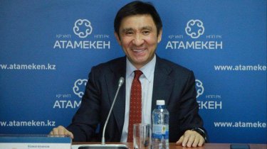 Ерлана Кожагапанова приговорили к трем годам из-за хищении миллиарда тенге