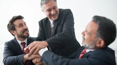 Астрологи назвали знаки зодиака, которым стоит опасаться предательства