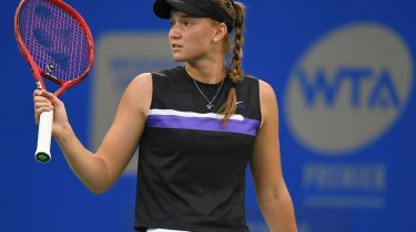 Елена Рыбакина получила первую оценку на турнире "Ролан Гаррос"