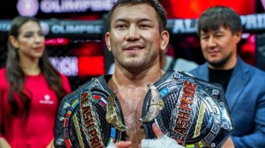 Нокаутировавший Нурмагомедова казах идет в UFC?