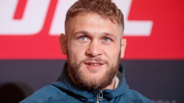 Уроженец Казахстана Физиев одержал победу на UFC