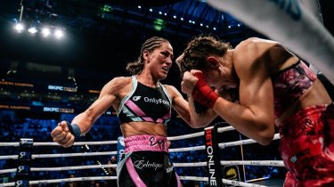 Сенсацией завершился дебют первой казахстанки из UFC на голых кулаках