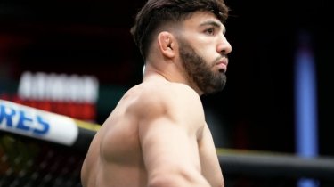 Царукян отправил угрожающее сообщение Топурии перед UFC 317