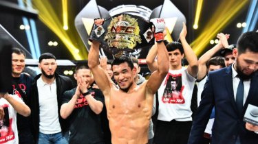 Непобежденный казах триумфально движется к UFC