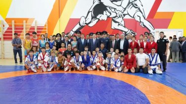 В Казахстане построили спортшколу на деньги коррупционеров