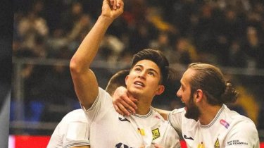 Дастан Сатпаев забил дебютный гол в Лиге Чемпионов (Видео)