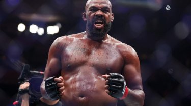 Экс-чемпион UFC Джон Джонс сбежал с места аварии