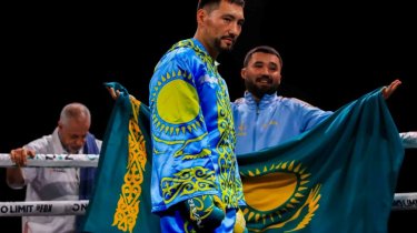 Жанибек Алимханулы идет за званием абсолютного чемпиона в боксе