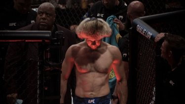 UFC под давлением: От промоушена требуют принять решение по Рахмонову