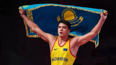 18-летний казахстанец Касымбек вышел в финал ЧМ по борьбе